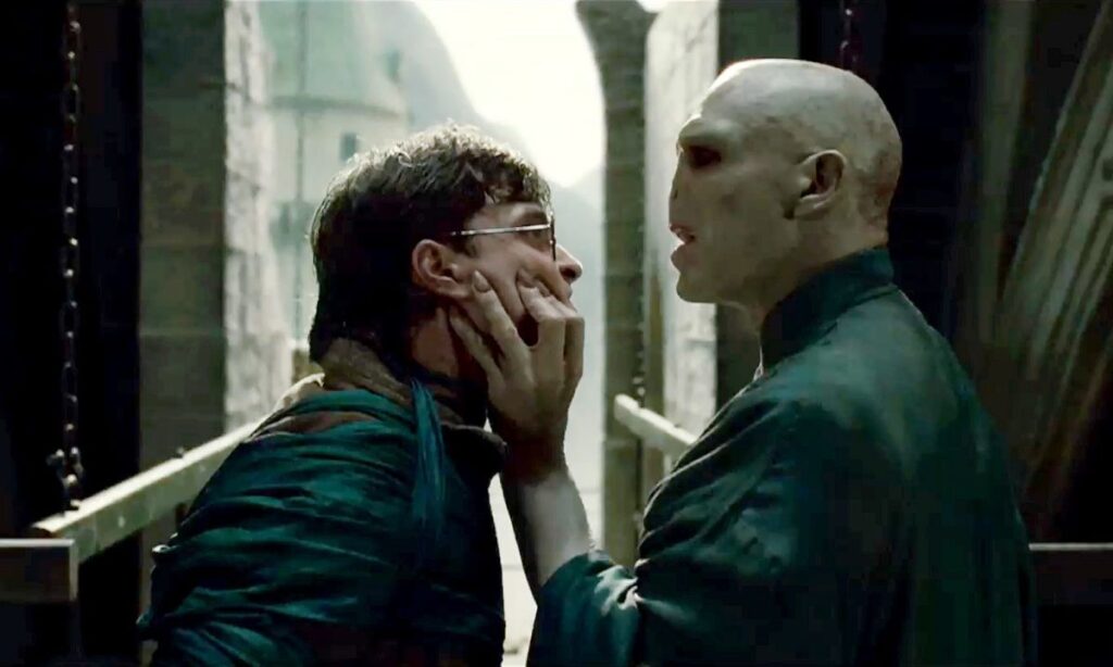 Harry Potter and the deathly hallows 2
