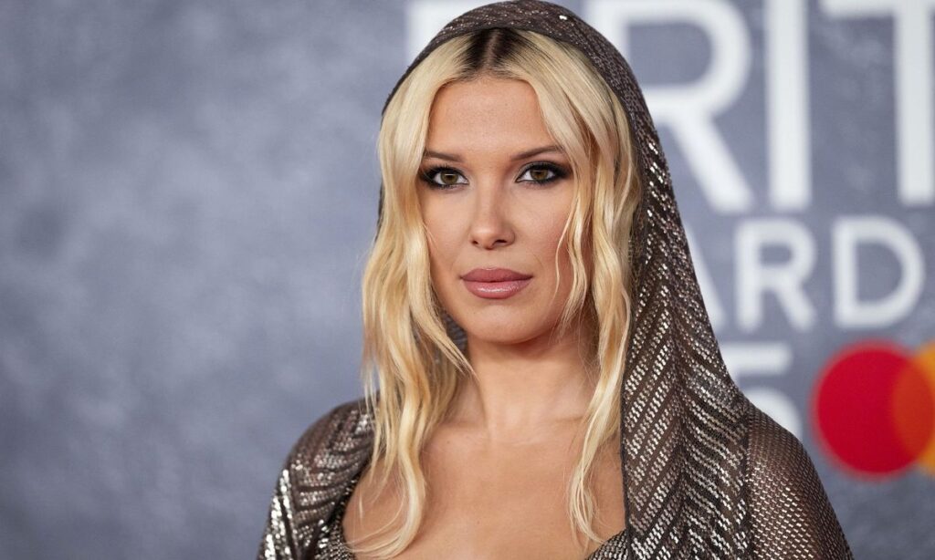 I’m only 19 and I’m learning to love myself more and more every day